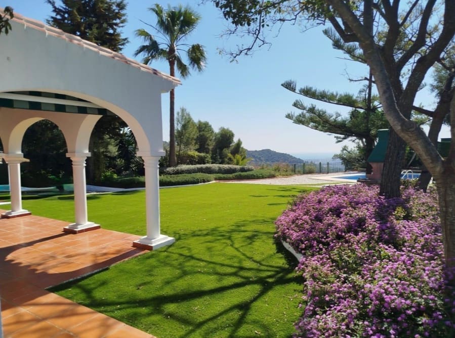 2 soverom Villa til salgs i Marbella med svømmebasseng garasje - € 650 000 (Ref: 9745241)