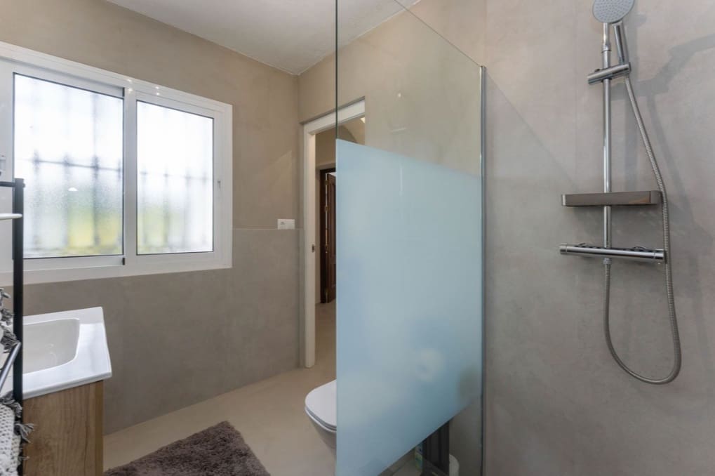 4 bedroom Villa for sale in Alhaurin el Grande with pool garage - € 595,000 (Ref: 9745243)