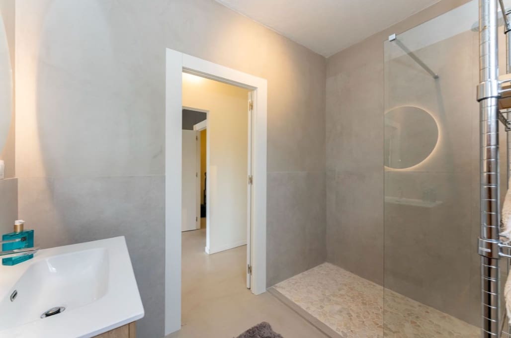 4 bedroom Villa for sale in Alhaurin el Grande with pool garage - € 595,000 (Ref: 9745243)