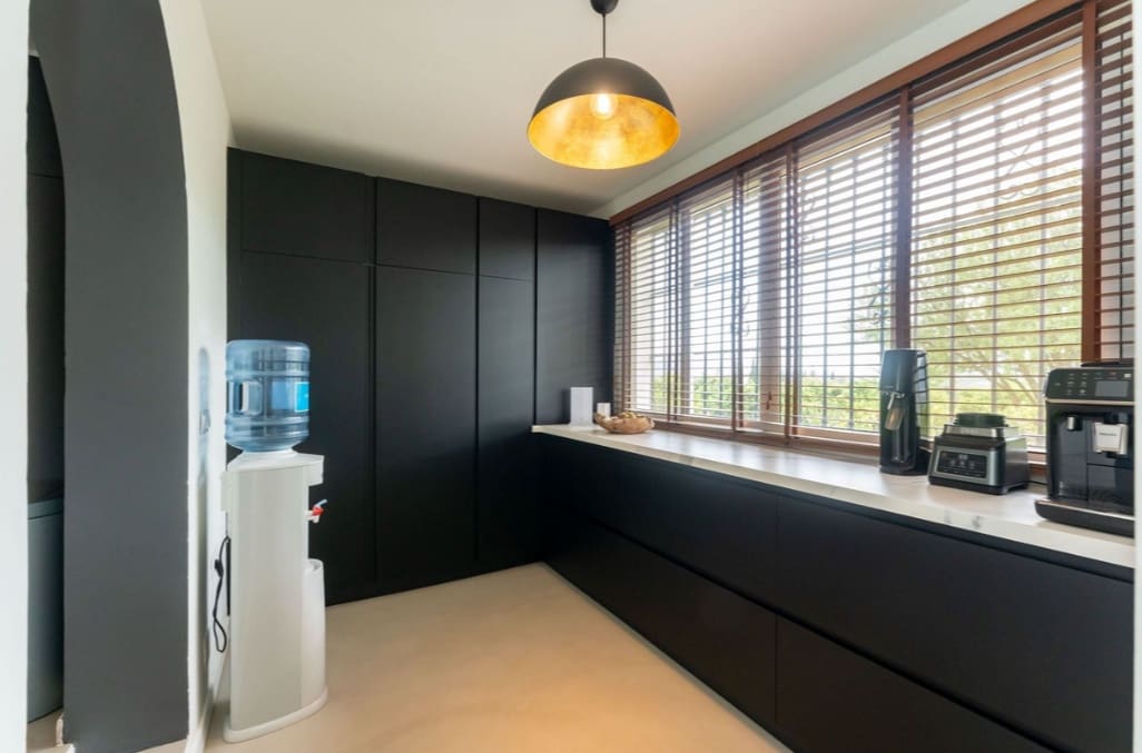 4 bedroom Villa for sale in Alhaurin el Grande with pool garage - € 595,000 (Ref: 9745243)