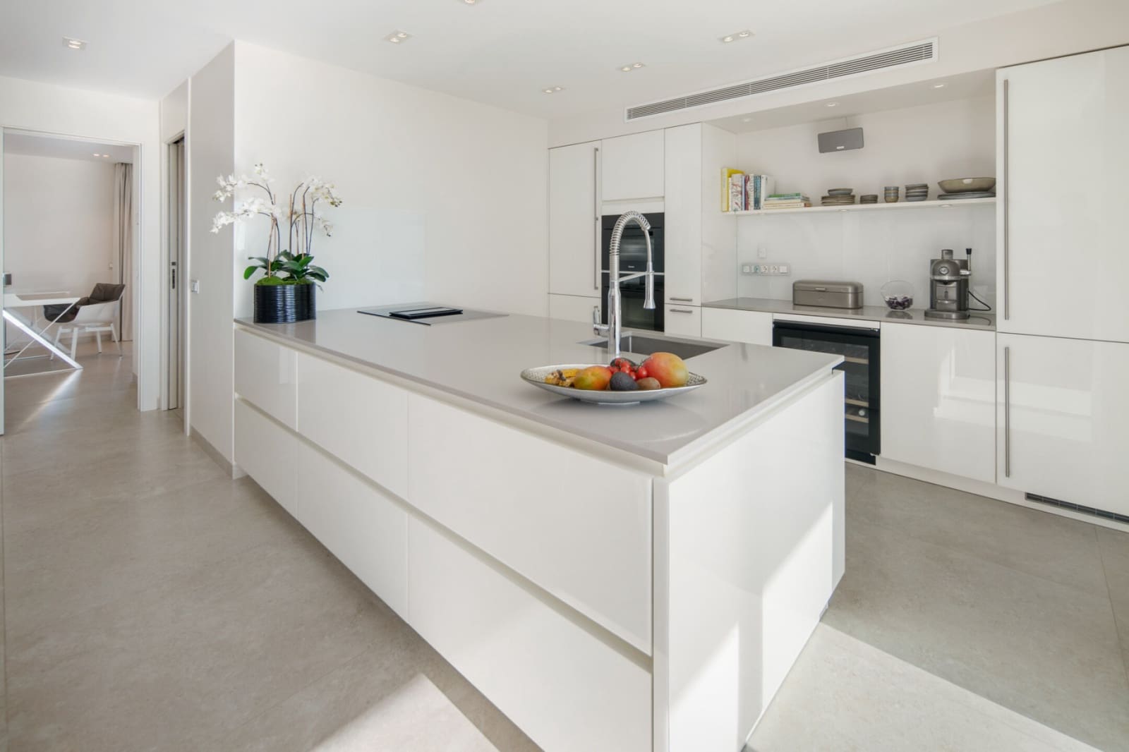 Ático de 3 habitaciones en Golden Mile en venta con piscina - 2.495.000 € (Ref: 9747715)