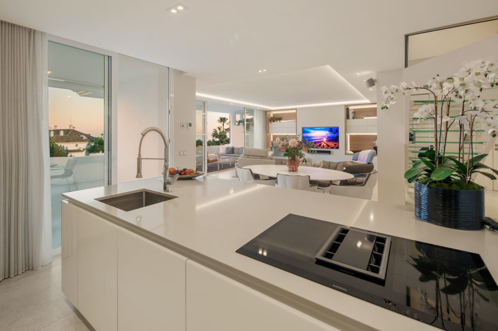 Ático de 3 habitaciones en Golden Mile en venta con piscina - 2.495.000 € (Ref: 9747715)