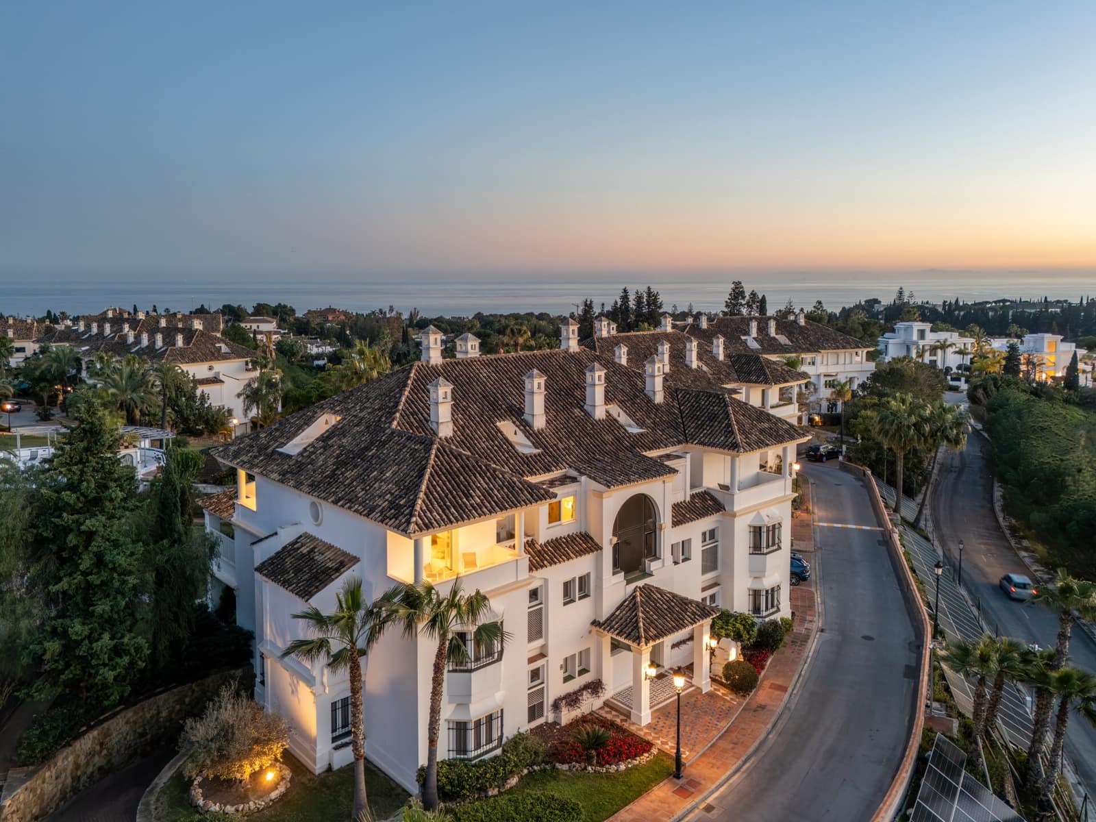 Ático de 3 habitaciones en Golden Mile en venta con piscina - 2.495.000 € (Ref: 9747715)