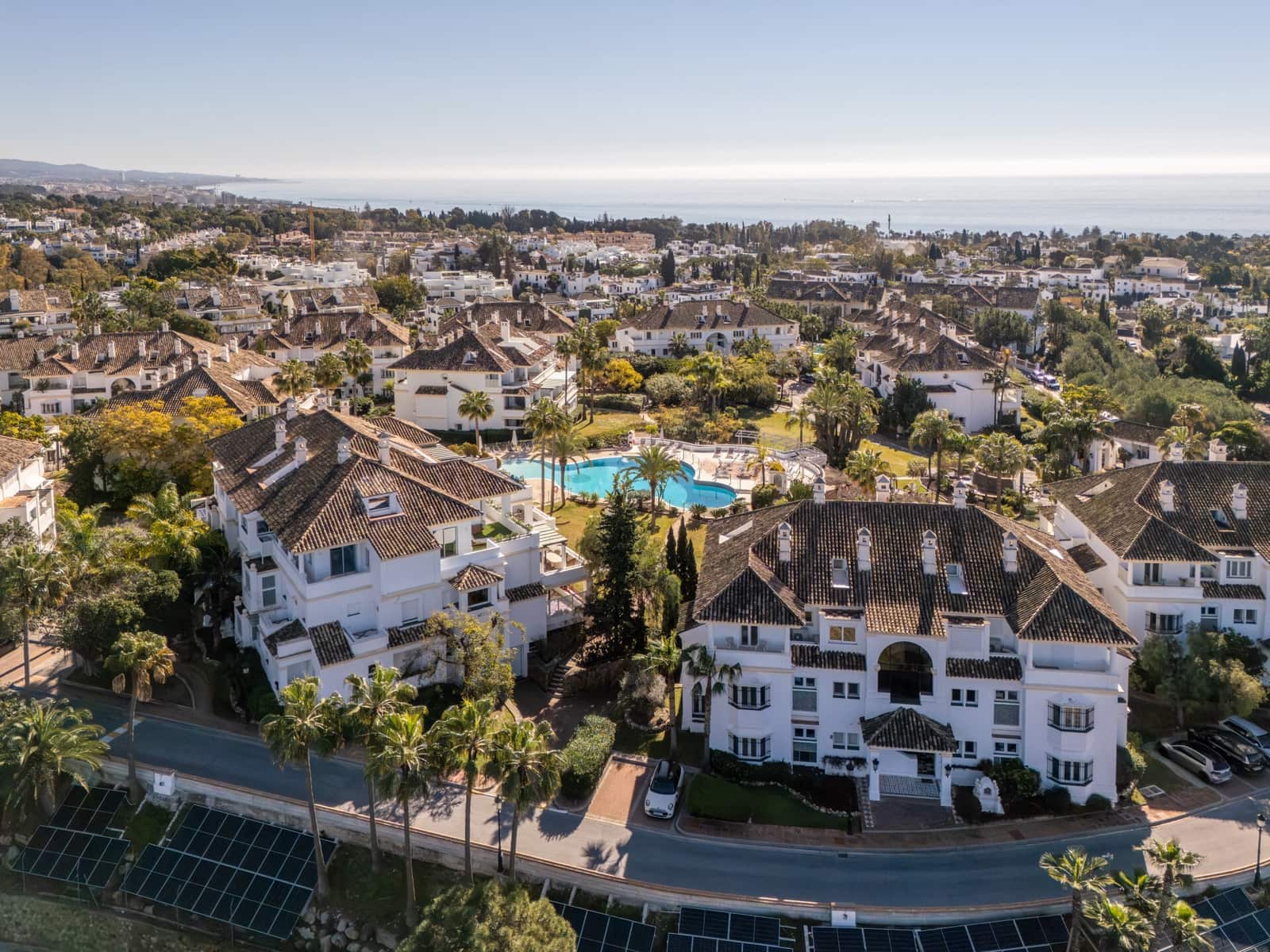 Ático de 3 habitaciones en Golden Mile en venta con piscina - 2.495.000 € (Ref: 9747715)