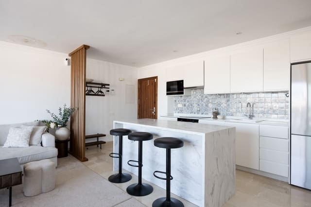 3 slaapkamer Penthouse te koop in El Paraiso, Estepona met garage - € 750.000 (Ref: 9763542)