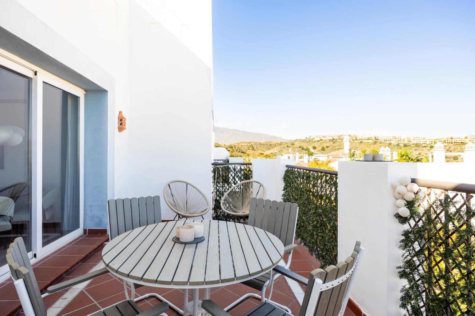 3 sovrum Takvåning till salu i El Paraiso med garage - 750 000 € (Ref: 9763542)