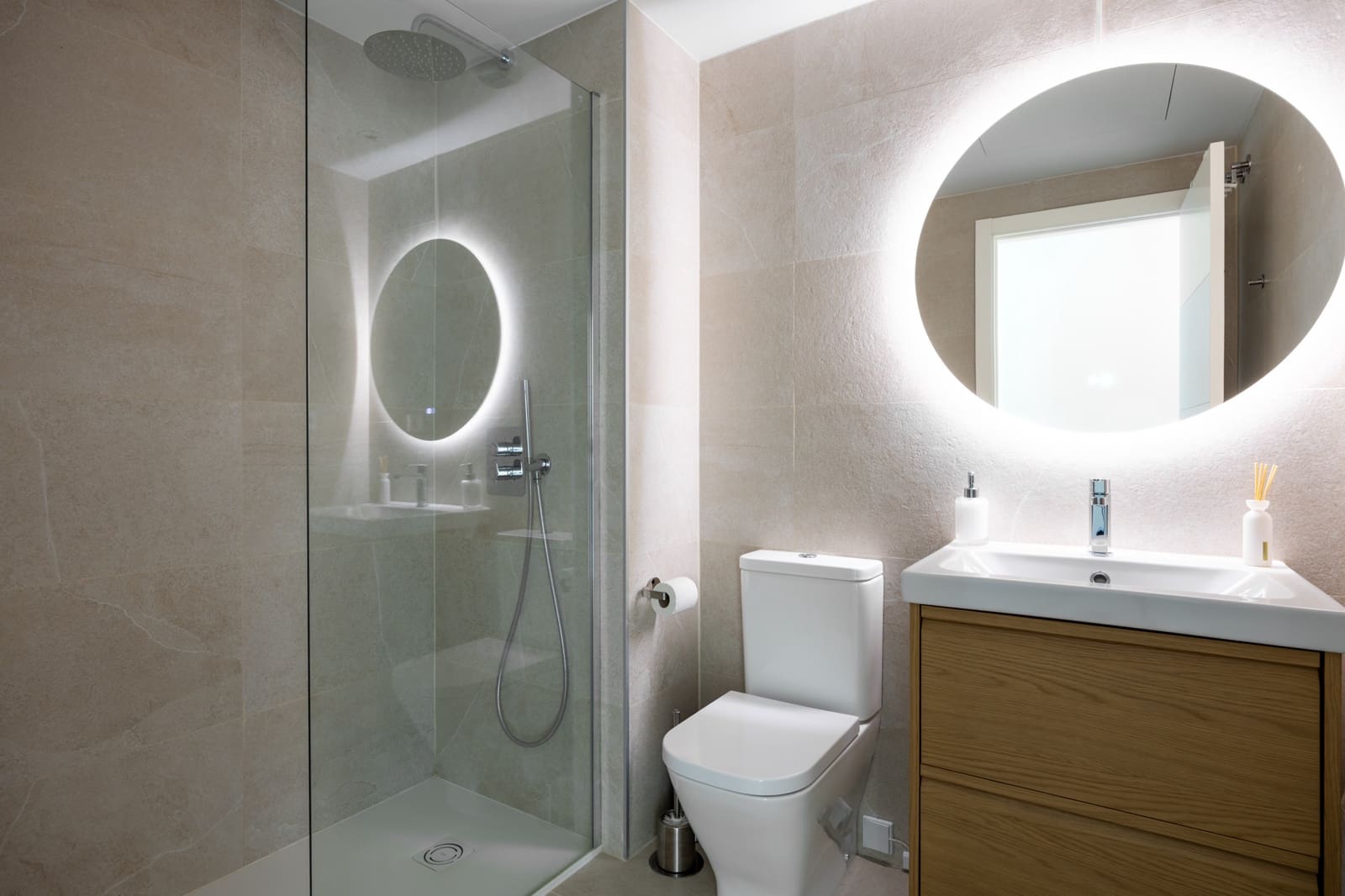 4 chambre Penthouse à vendre à Marbella avec piscine garage - 995 000 € (Ref: 9763543)