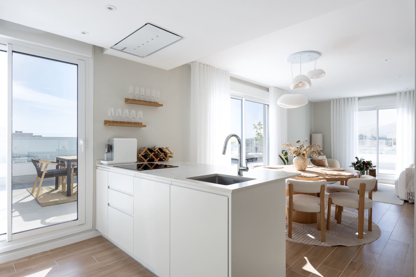 4 Zimmer Penthouse zu verkaufen in Marbella mit Pool Garage - 995.000 € (Ref: 9763543)