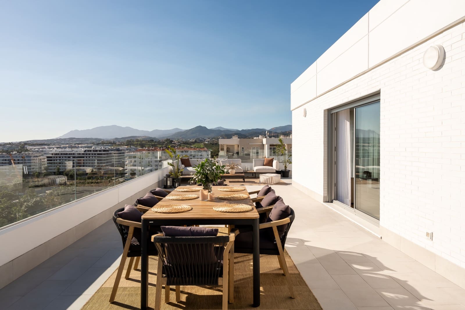 4 Zimmer Penthouse zu verkaufen in Marbella mit Pool Garage - 995.000 € (Ref: 9763543)