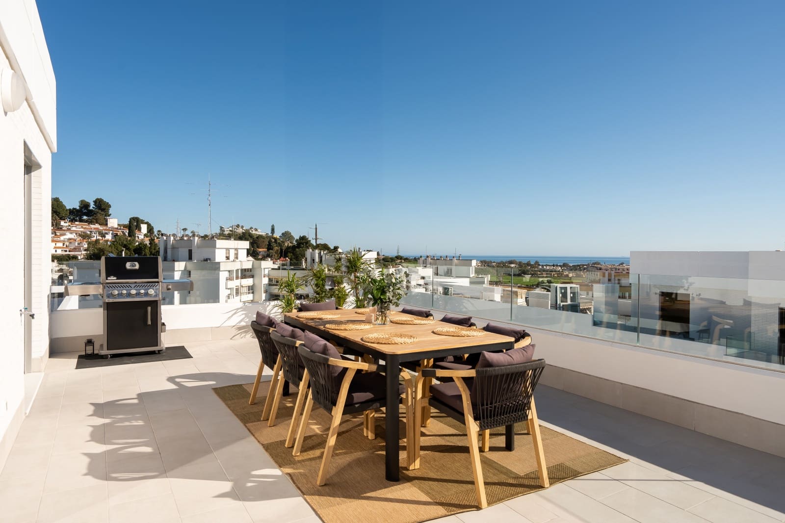 4 Zimmer Penthouse zu verkaufen in Marbella mit Pool Garage - 995.000 € (Ref: 9763543)