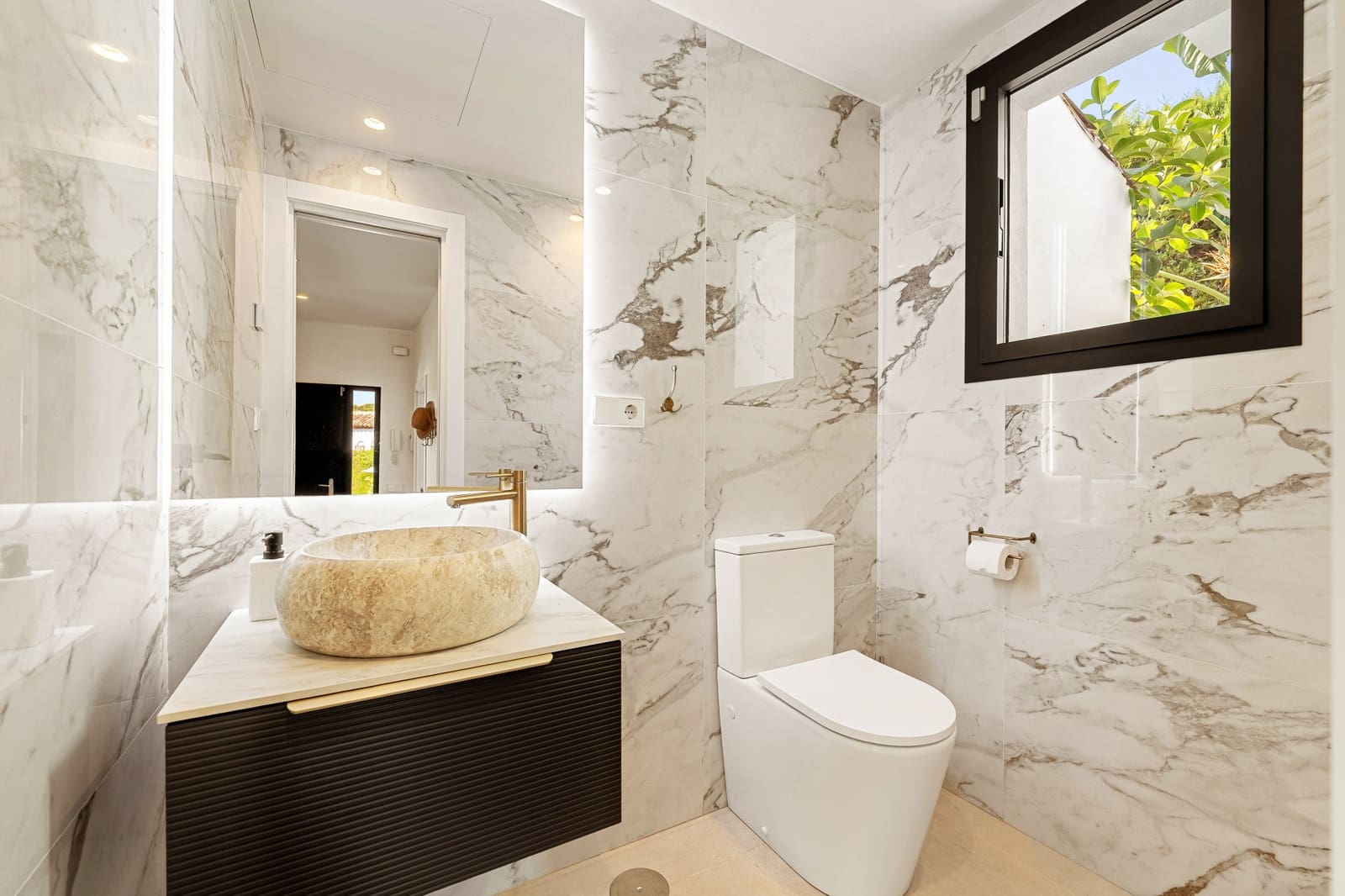 4 soverom Villa til salgs i Golden Mile med svømmebasseng - € 2 700 000 (Ref: 9763544)