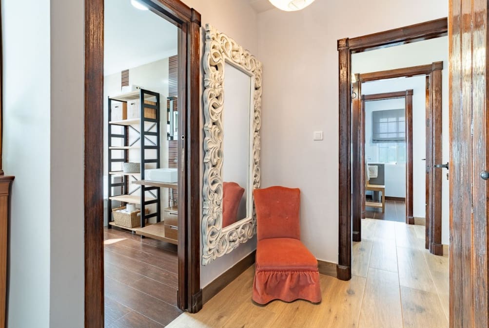 3 bedroom Villa for sale in Mijas with pool - € 950,000 (Ref: 9763546)