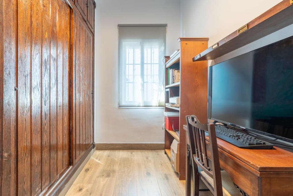 3 bedroom Villa for sale in Mijas with pool - € 950,000 (Ref: 9763546)