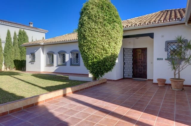 4 soveværelse Villa til salg i Mijas Costa, Mijas med swimmingpool garage - € 1.300.000 (Ref: 9763547)