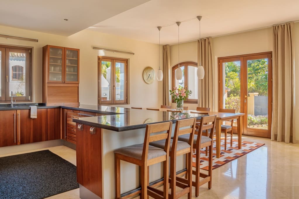 4 camera da letto Villa in vendita in Marbella con piscina garage - 2.350.000 € (Rif: 9763548)