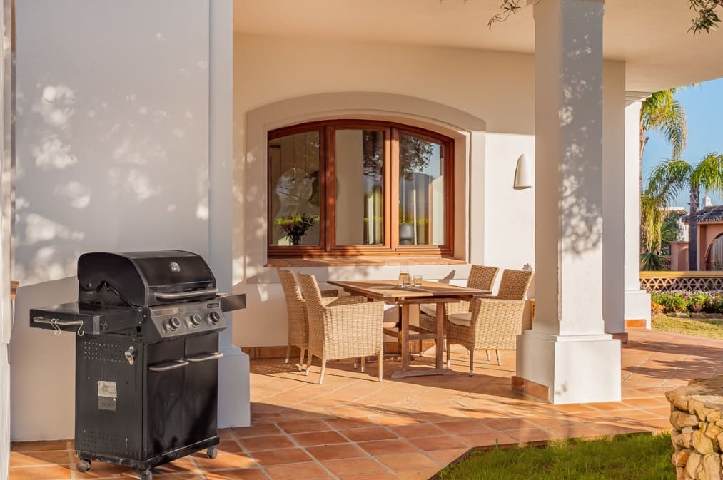 4 camera da letto Villa in vendita in Marbella con piscina garage - 2.350.000 € (Rif: 9763548)