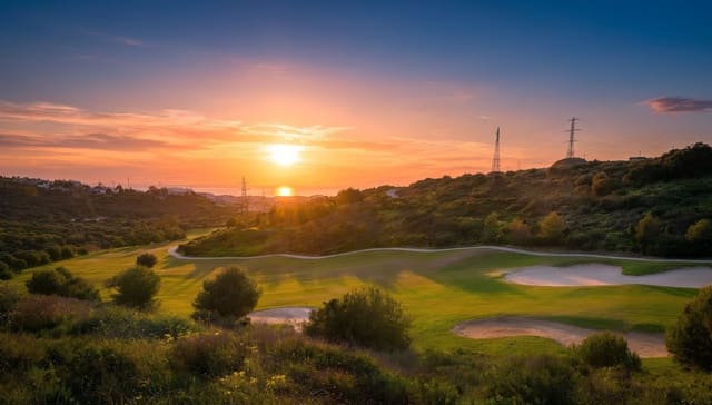 3 soverom Villa til salgs i Estepona med svømmebasseng garasje - € 1 520 000 (Ref: 9763549)