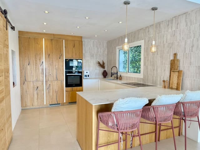 3 chambre Villa/Maison à vendre à Mijas Costa, Mijas avec piscine garage - 1 320 000 € (Ref: 9763550)