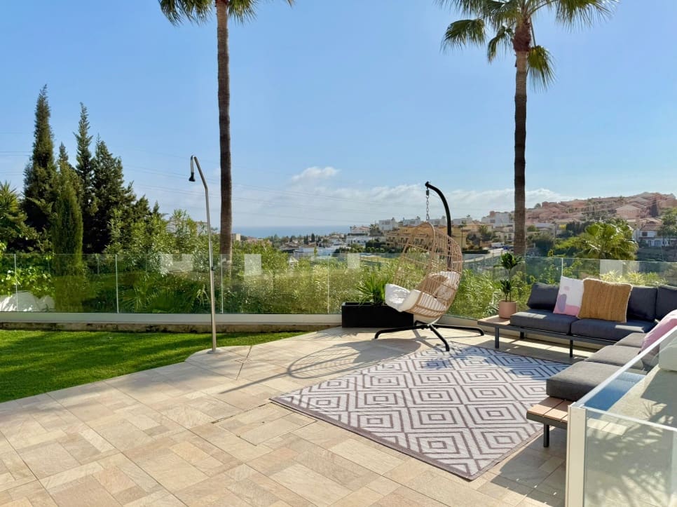 3 chambre Villa/Maison à vendre à Mijas Costa avec piscine garage - 1 320 000 € (Ref: 9763550)