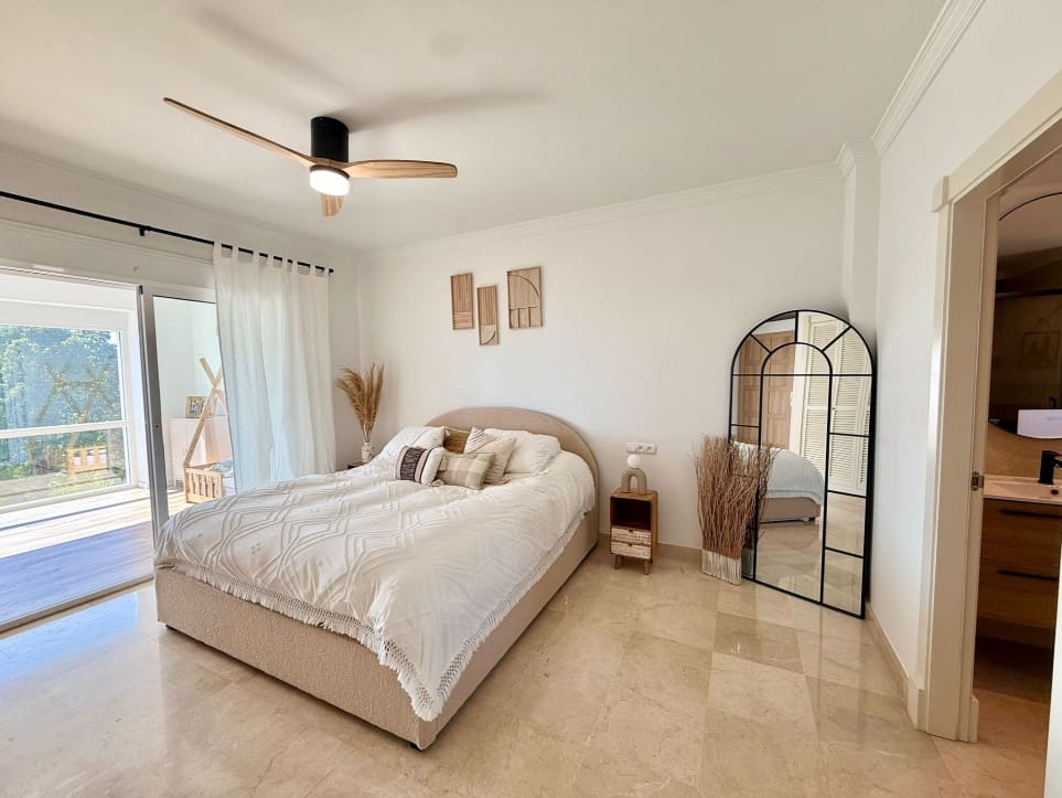 3 chambre Villa/Maison à vendre à Mijas Costa avec piscine garage - 1 320 000 € (Ref: 9763550)