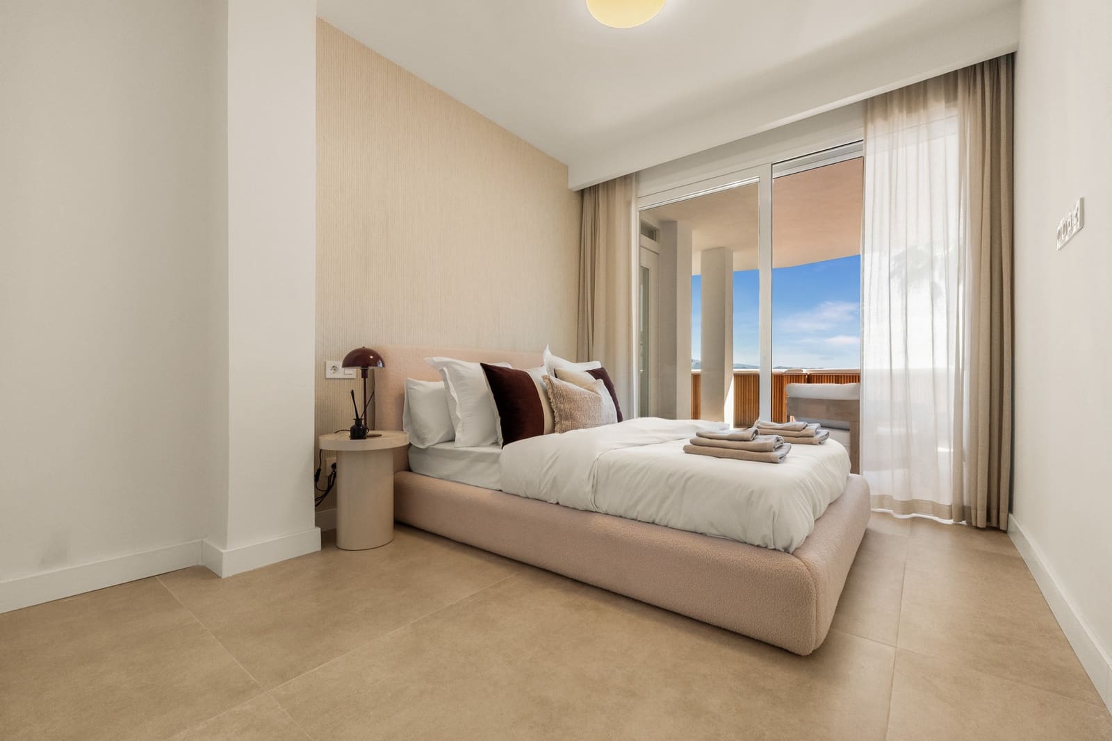 2 sypialnia Apartament na sprzedaż w Marbella z basenem garażem - 690 000 € (Ref: 9763551)