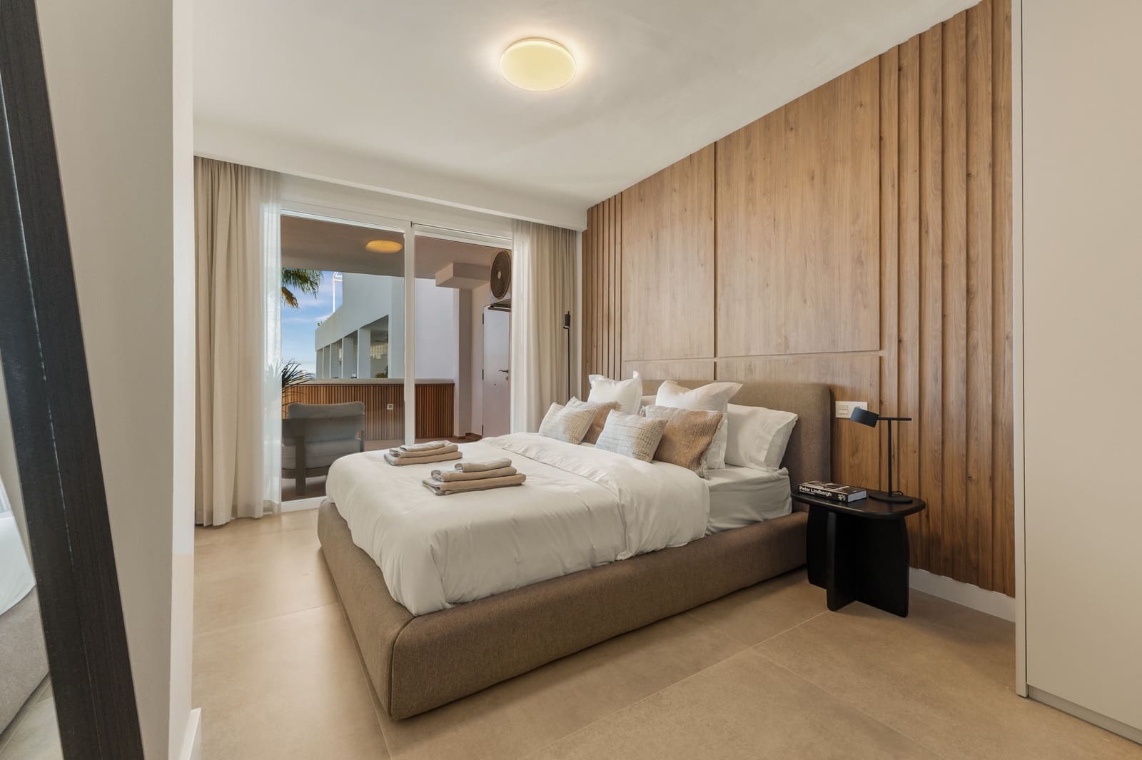 2 sypialnia Apartament na sprzedaż w Marbella z basenem garażem - 690 000 € (Ref: 9763551)