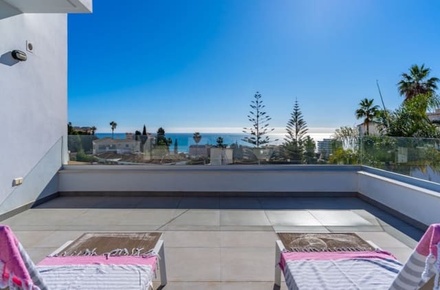 Chalet de 5 habitaciones en Fuengirola en venta con piscina garaje - 1.380.000 € (Ref: 9770355)