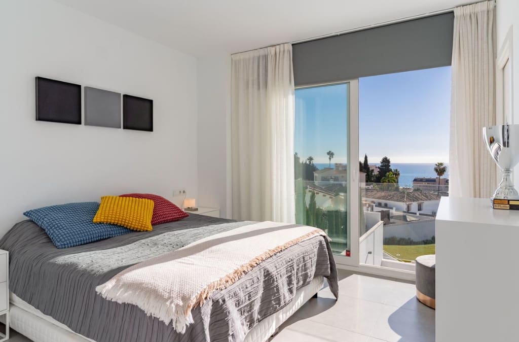 Chalet de 5 habitaciones en Fuengirola en venta con piscina garaje - 1.380.000 € (Ref: 9770355)