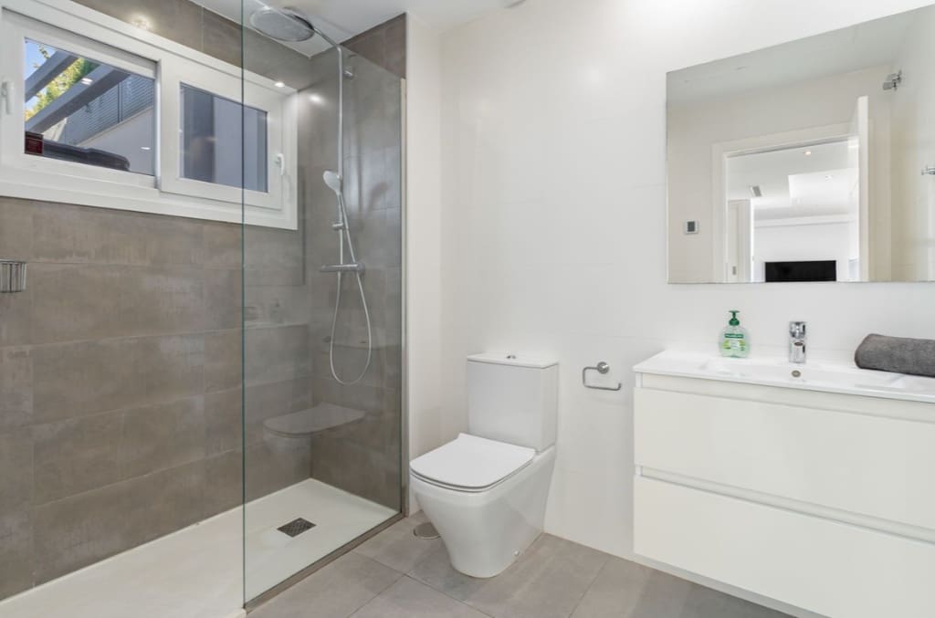 Chalet de 5 habitaciones en Fuengirola en venta con piscina garaje - 1.380.000 € (Ref: 9770355)