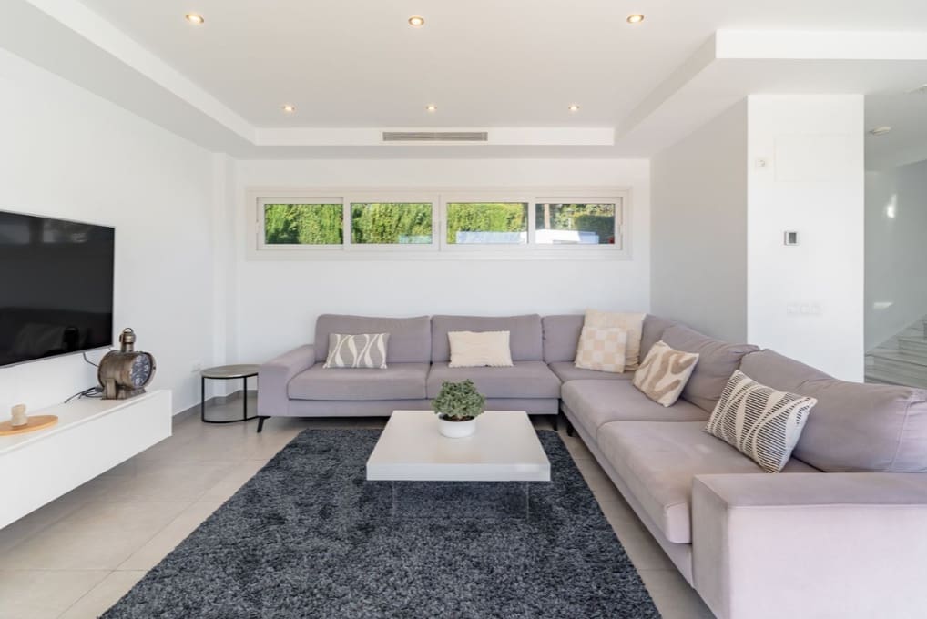 Chalet de 5 habitaciones en Fuengirola en venta con piscina garaje - 1.380.000 € (Ref: 9770355)