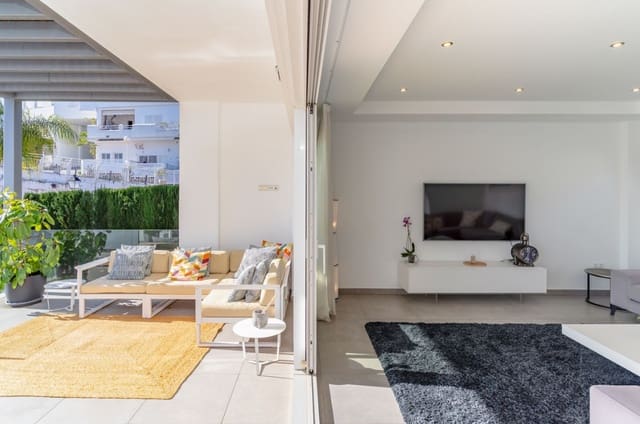 Chalet de 5 habitaciones en Fuengirola en venta con piscina garaje - 1.380.000 € (Ref: 9770355)