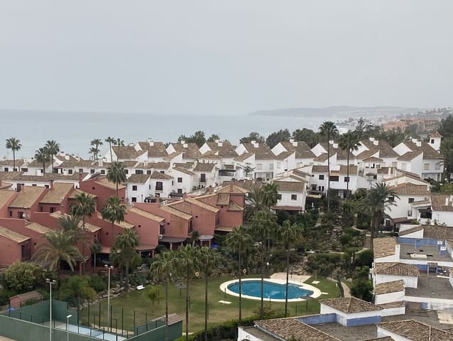 3 soverom Hus til salgs i Estepona med svømmebasseng garasje - € 549 000 (Ref: 9770356)