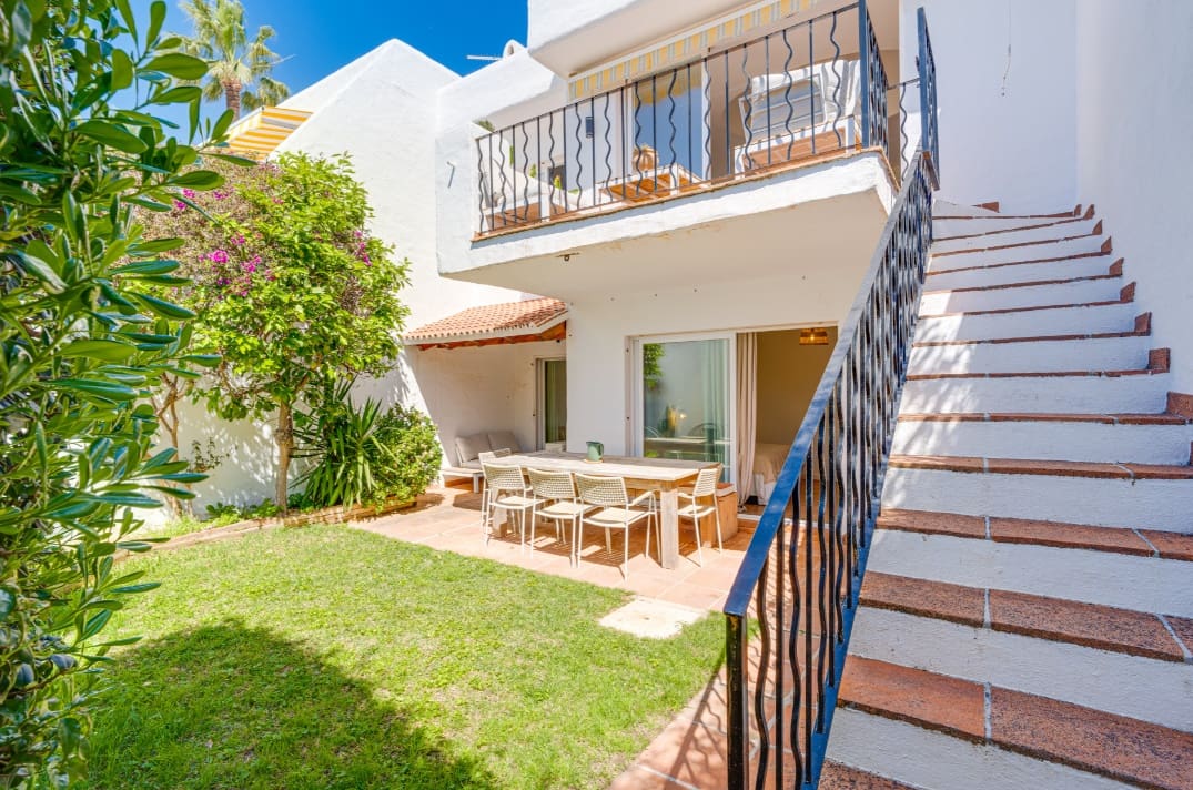 3 sypialnia Dom na sprzedaż w Marbella z basenem garażem - 549 000 € (Ref: 9780261)