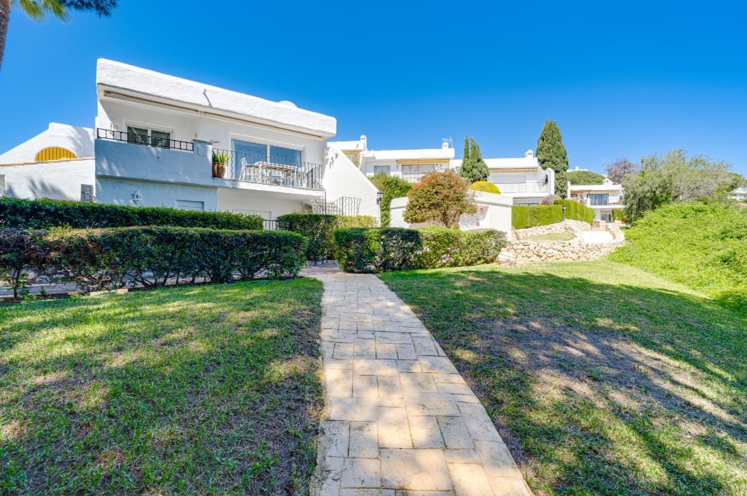 3 sypialnia Dom na sprzedaż w Marbella z basenem garażem - 549 000 € (Ref: 9780261)