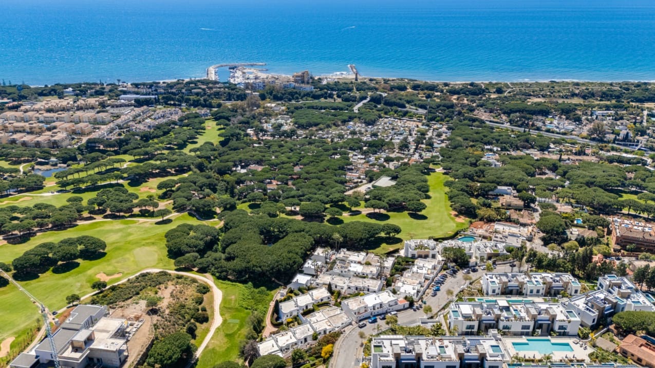 3 sypialnia Dom na sprzedaż w Marbella z basenem garażem - 549 000 € (Ref: 9780261)
