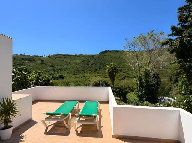 3 soverom Villa til salgs i Manilva med svømmebasseng garasje - € 430 000 (Ref: 9780262)