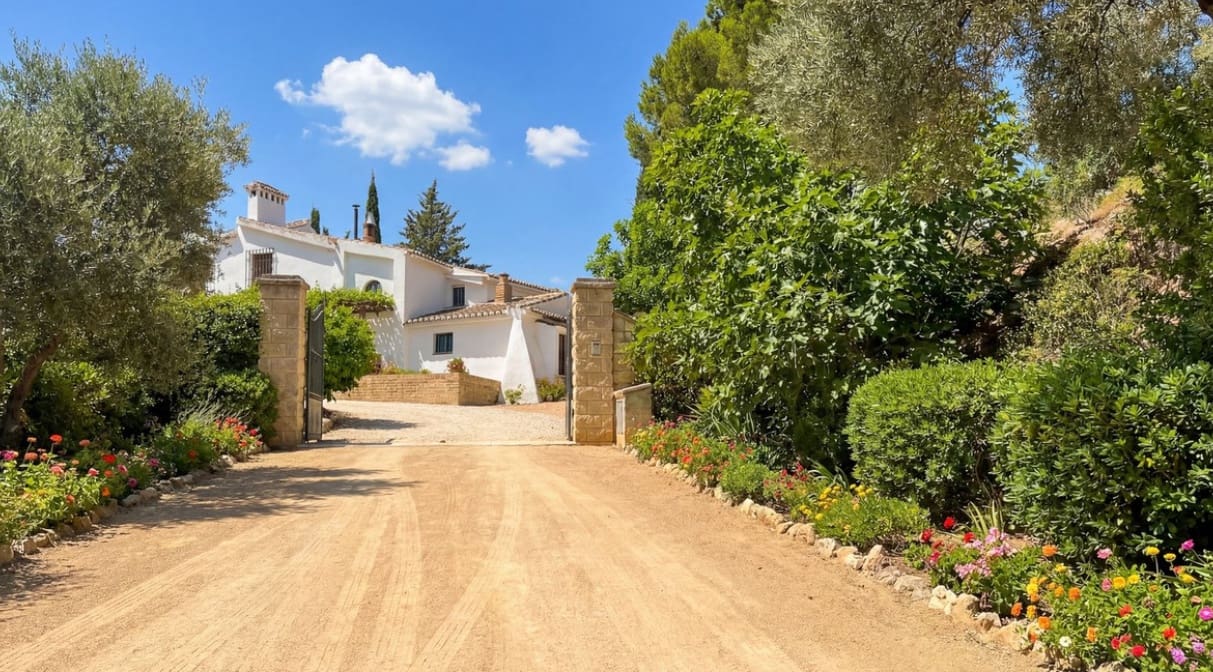 9 sovrum Villa till salu i Archidona med pool garage - 780 000 € (Ref: 9780264)
