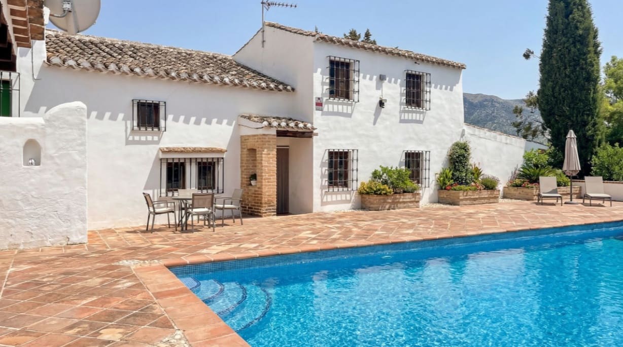 9 sovrum Villa till salu i Archidona med pool garage - 780 000 € (Ref: 9780264)
