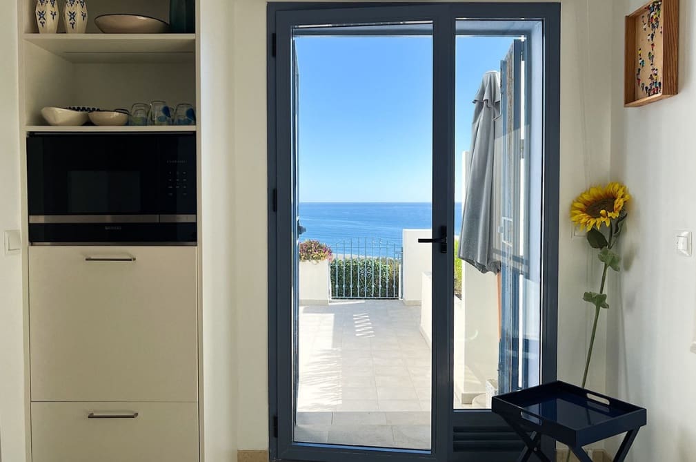 3 chambre Villa/Maison Semi-Mitoyenne à vendre à La Alcaidesa avec piscine garage - 875 000 € (Ref: 9788204)