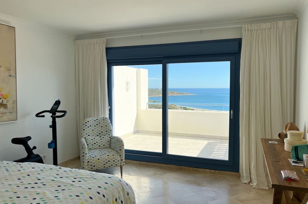 3 chambre Villa/Maison Semi-Mitoyenne à vendre à La Alcaidesa avec piscine garage - 875 000 € (Ref: 9788204)