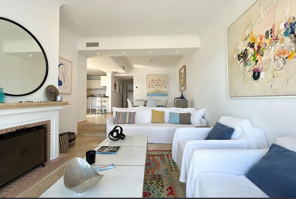 3 chambre Villa/Maison Semi-Mitoyenne à vendre à La Alcaidesa avec piscine garage - 875 000 € (Ref: 9788204)