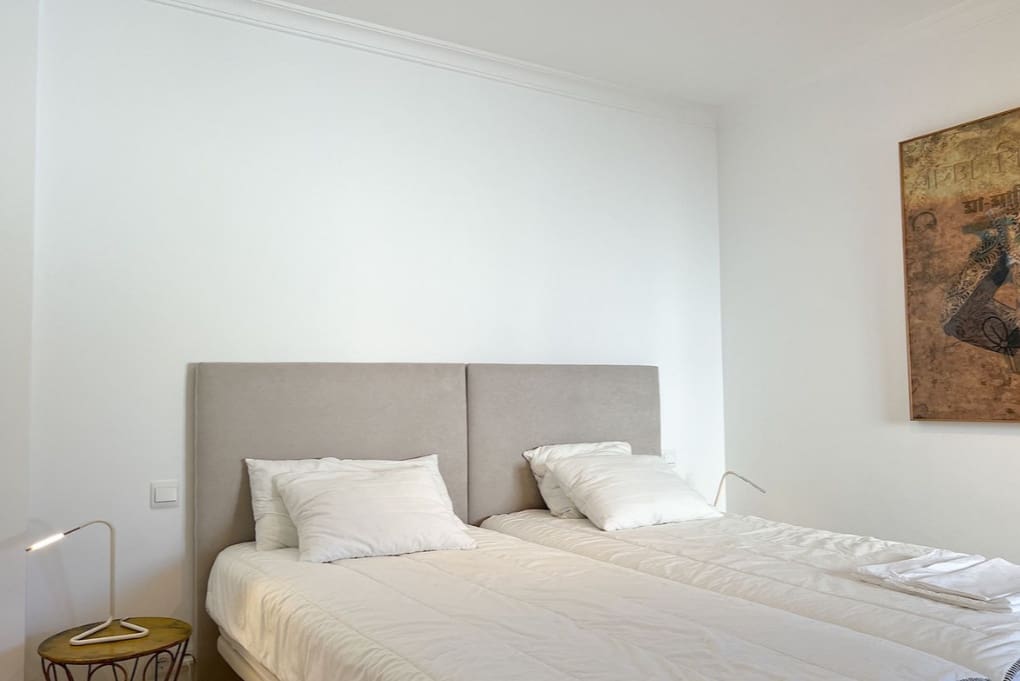 3 chambre Villa/Maison Semi-Mitoyenne à vendre à La Alcaidesa avec piscine garage - 875 000 € (Ref: 9788204)