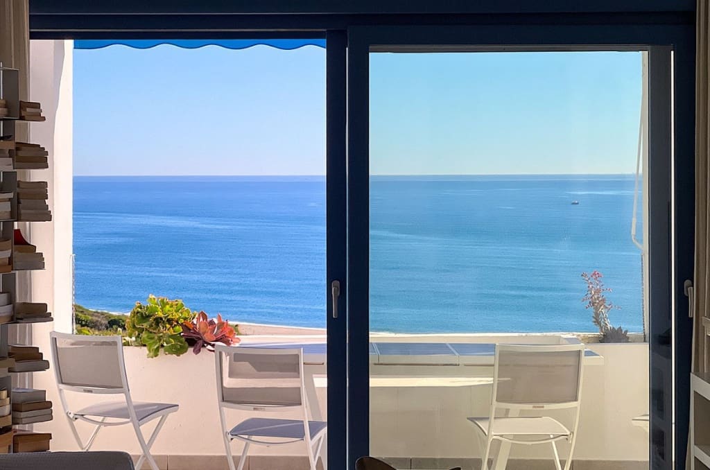 3 chambre Villa/Maison Semi-Mitoyenne à vendre à La Alcaidesa avec piscine garage - 875 000 € (Ref: 9788204)