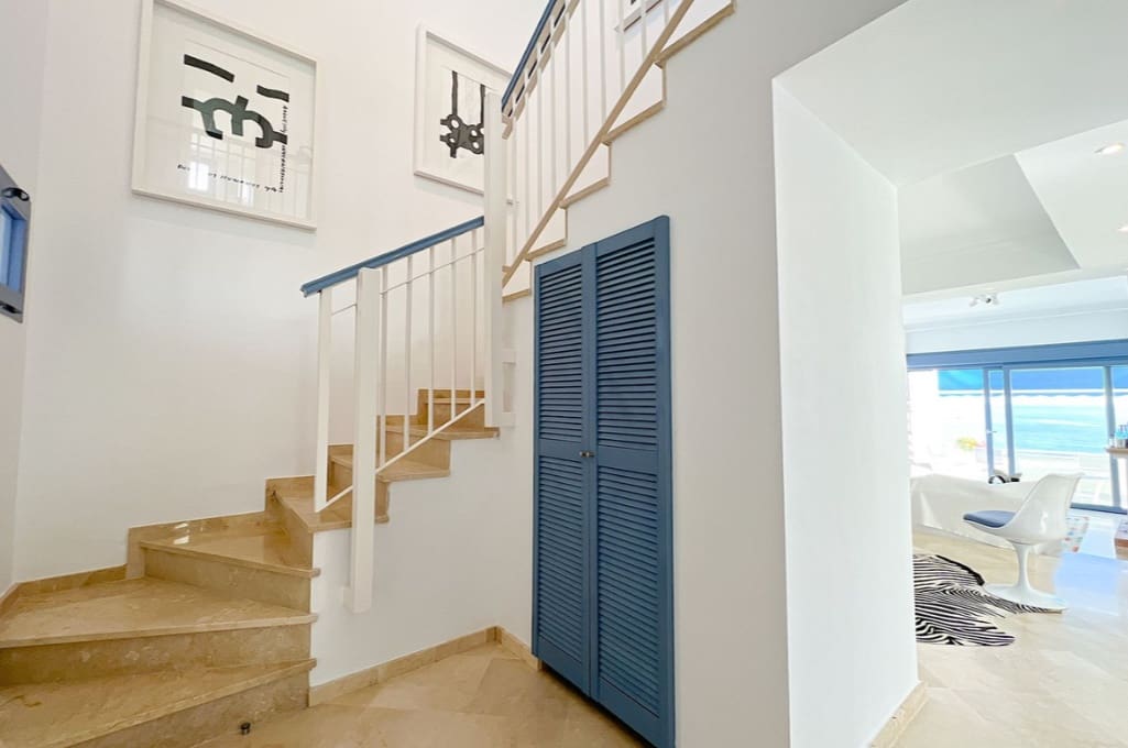 3 chambre Villa/Maison Semi-Mitoyenne à vendre à La Alcaidesa avec piscine garage - 875 000 € (Ref: 9788204)