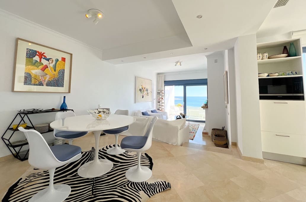 3 chambre Villa/Maison Semi-Mitoyenne à vendre à La Alcaidesa avec piscine garage - 875 000 € (Ref: 9788204)