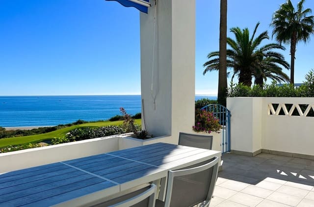 3 chambre Villa/Maison Semi-Mitoyenne à vendre à La Alcaidesa avec piscine garage - 875 000 € (Ref: 9788204)