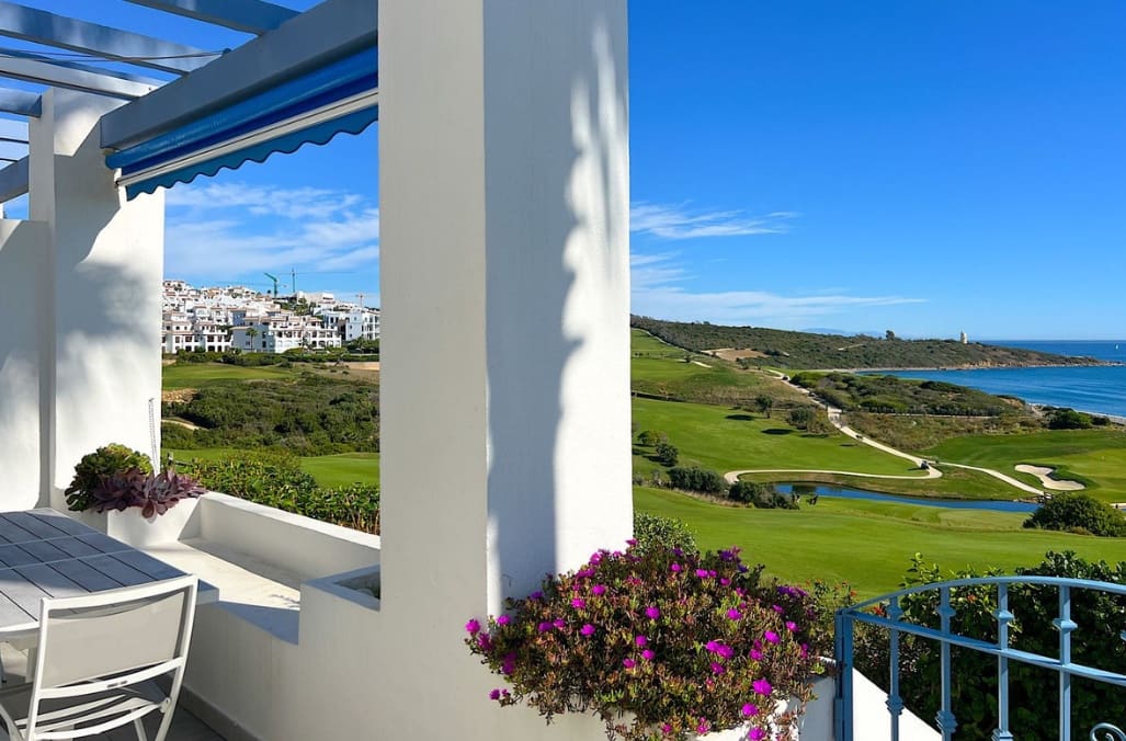 3 chambre Villa/Maison Semi-Mitoyenne à vendre à La Alcaidesa avec piscine garage - 875 000 € (Ref: 9788204)