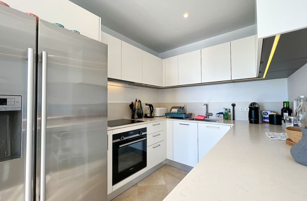 3 chambre Villa/Maison Semi-Mitoyenne à vendre à La Alcaidesa avec piscine garage - 875 000 € (Ref: 9788204)