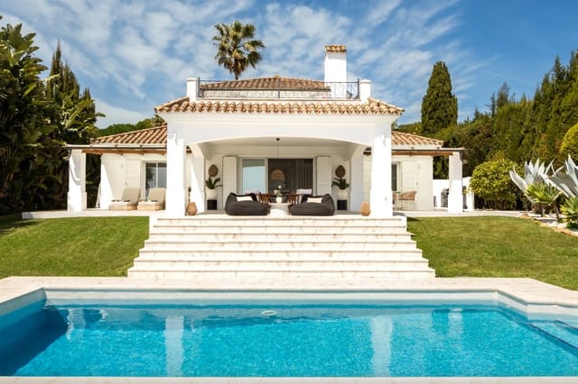 Chalet de 3 habitaciones en Sotogrande, San Roque en venta con piscina garaje - 1.795.000 € (Ref: 9800565)