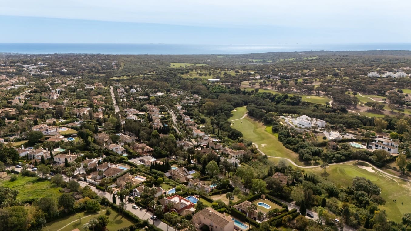 3 slaapkamer Villa te koop in Sotogrande met zwembad garage - € 1.795.000 (Ref: 9800565)